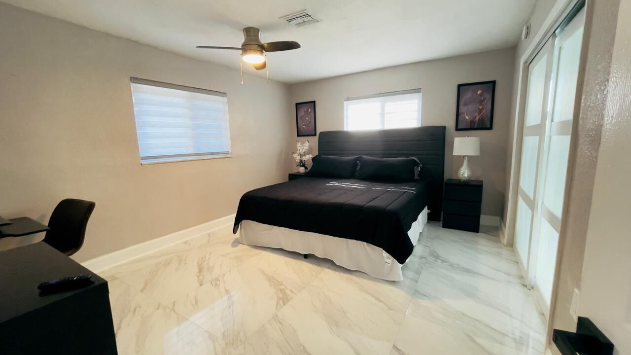 Photo of Bedroom in Capri Isle