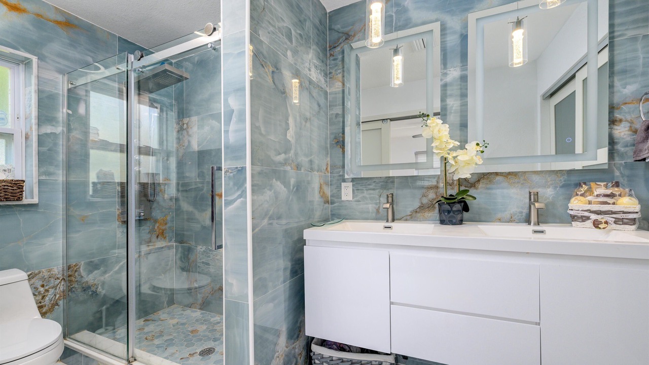 Photo of Bathroom in Capri Isle