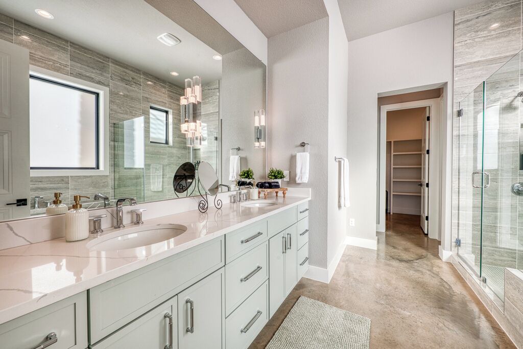 Photo of Bathroom in Burnet