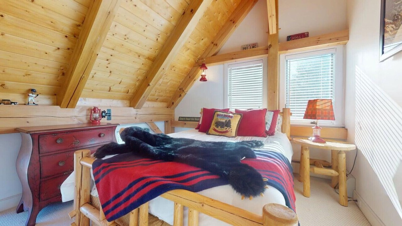 Photo of Bedroom in Stratton Mountain
