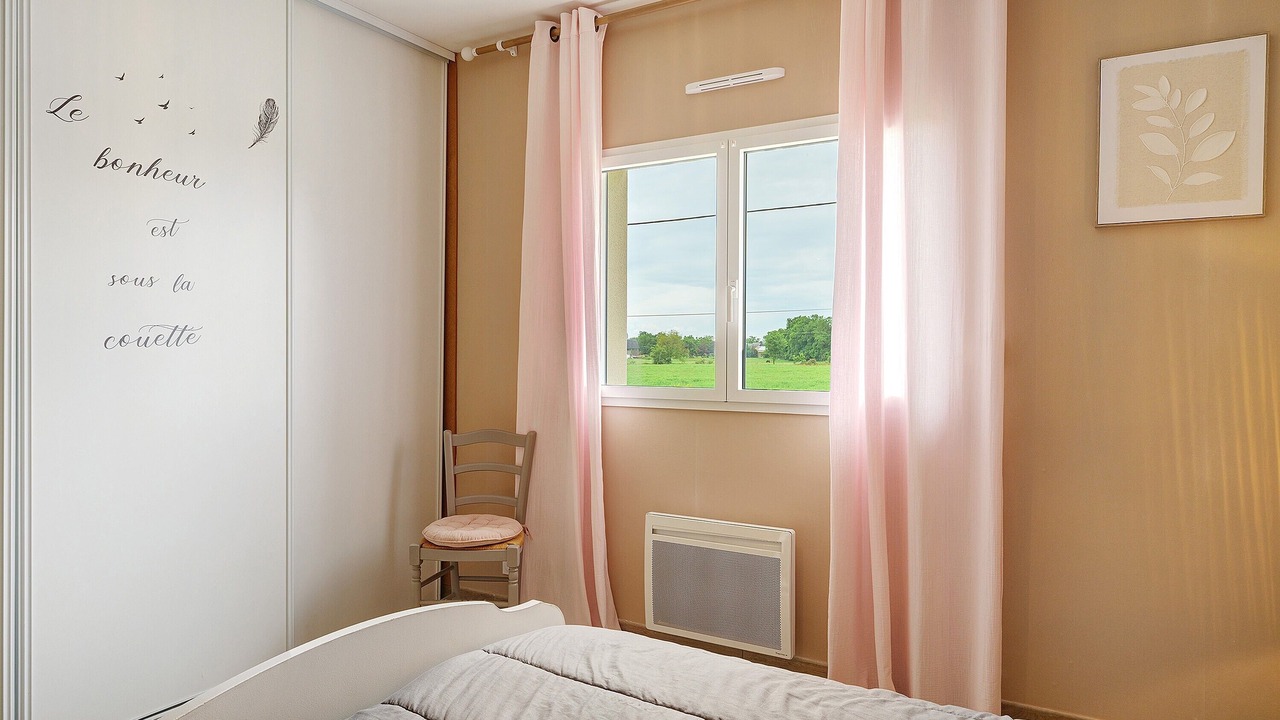 Photo of Bedroom in Neant-sur-Yvel