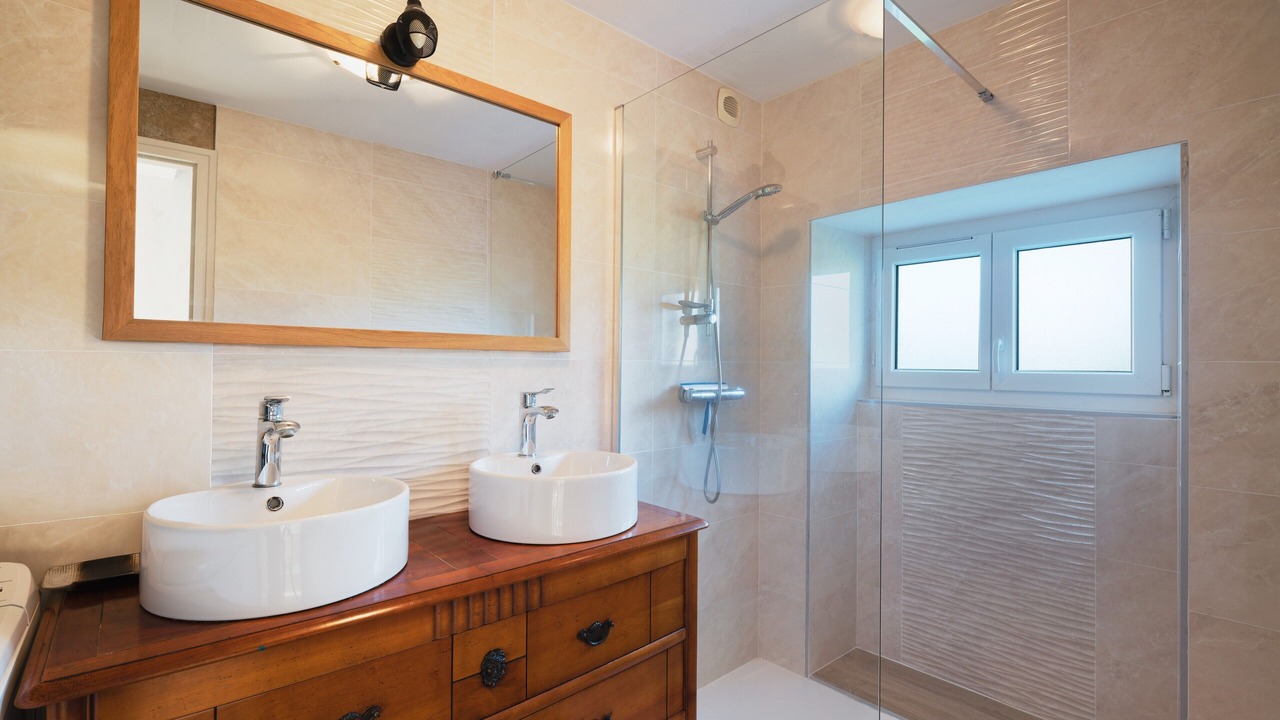 Photo of Bathroom in Neant-sur-Yvel