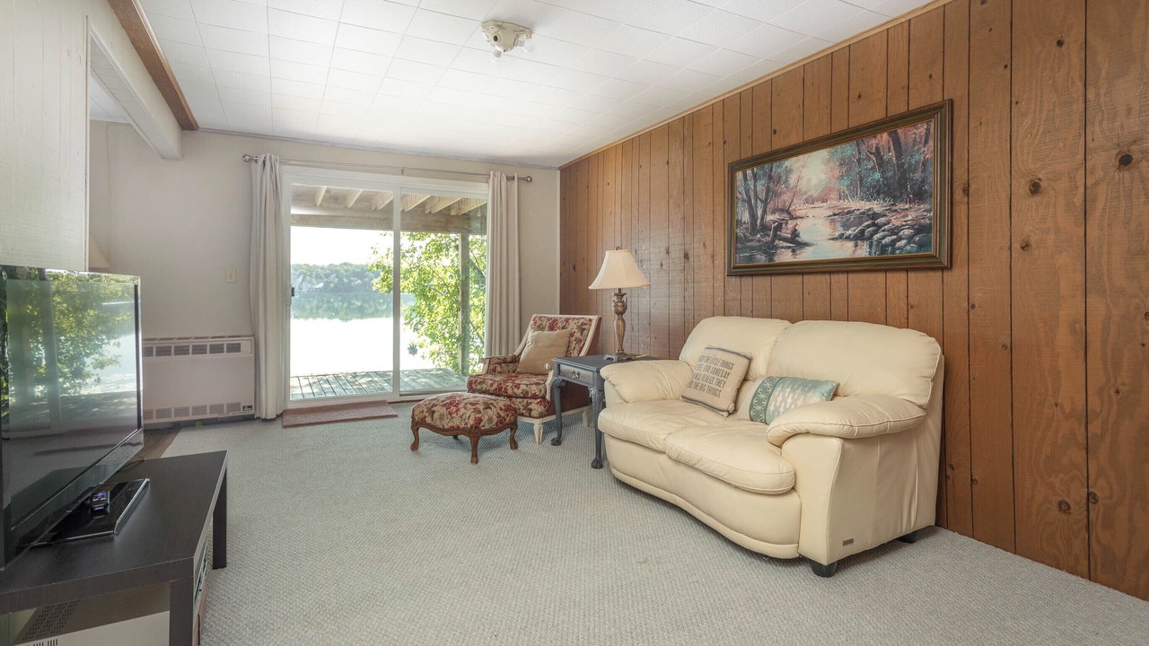 Photo of Livingroom in Farwell