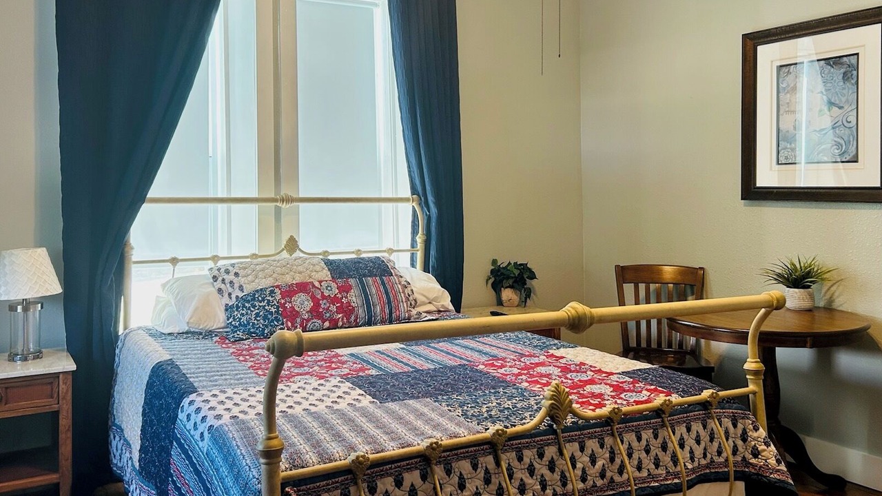Photo of Bedroom in Mason