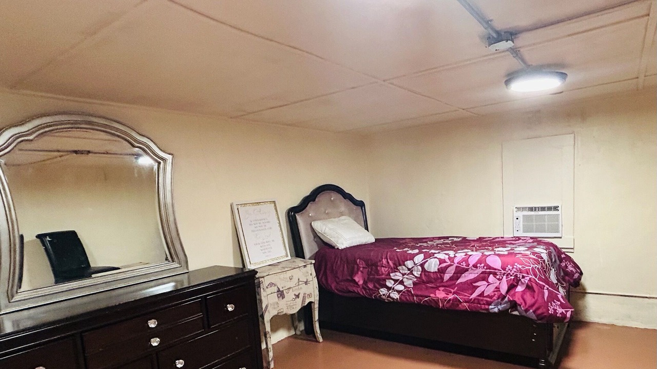 Photo of Bedroom in Mason