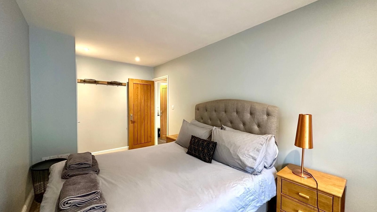 Photo of Others in Shoscombe