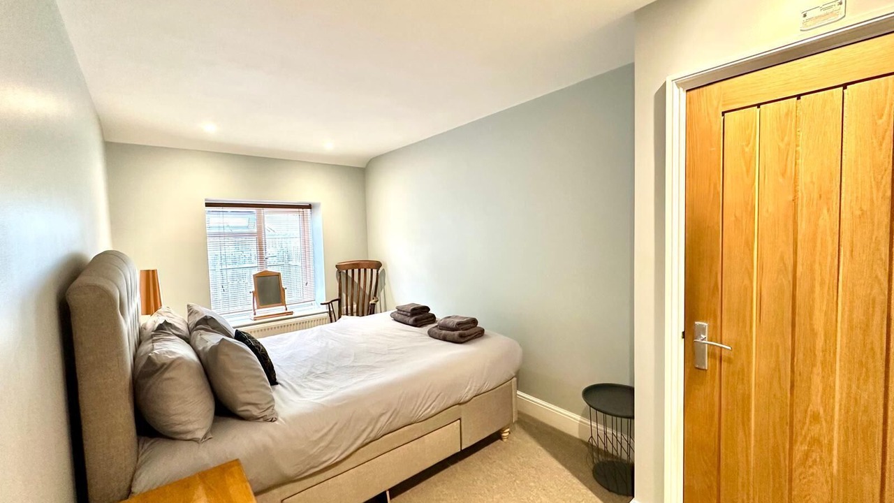 Photo of Others in Shoscombe