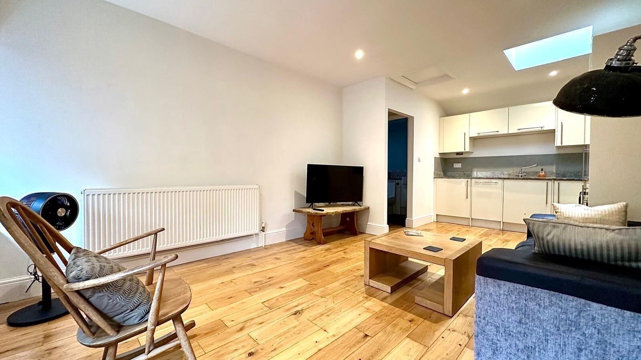 Photo of Others in Shoscombe