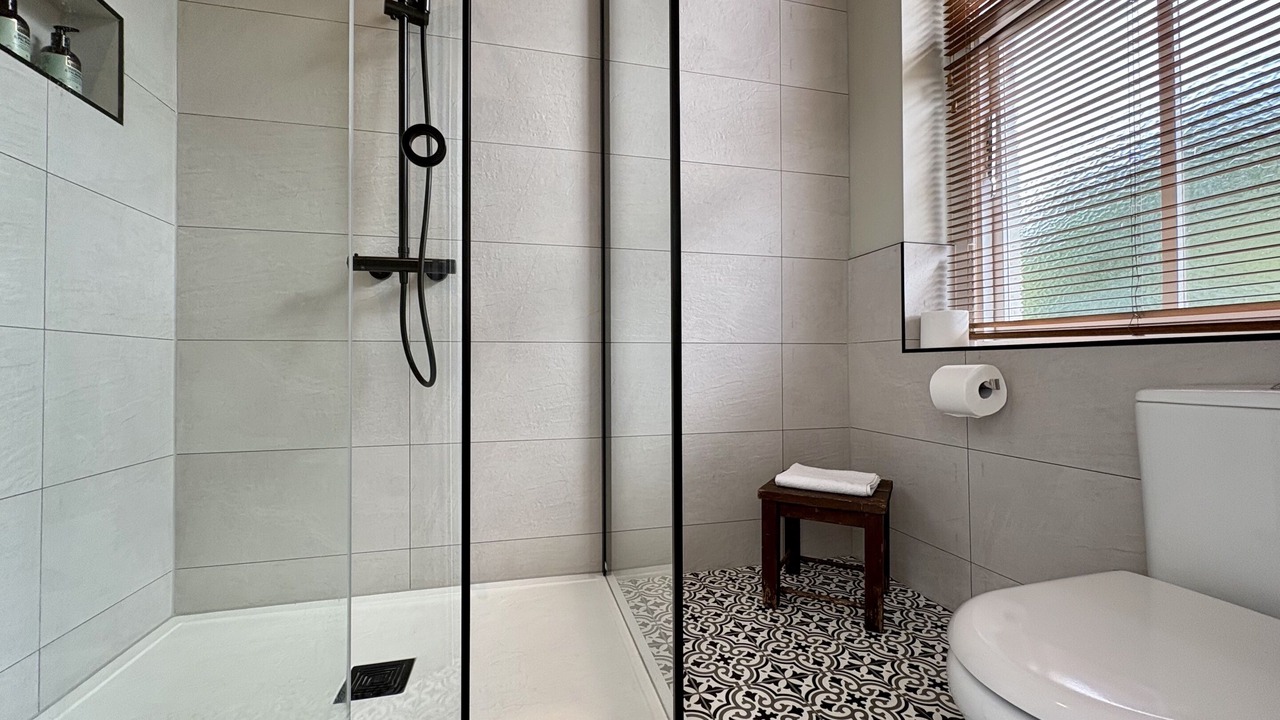 Photo of Bedroom in Shoscombe