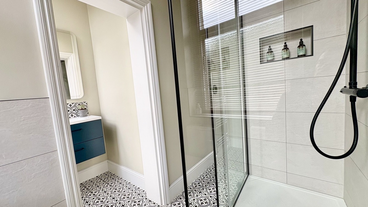 Photo of Bedroom in Shoscombe