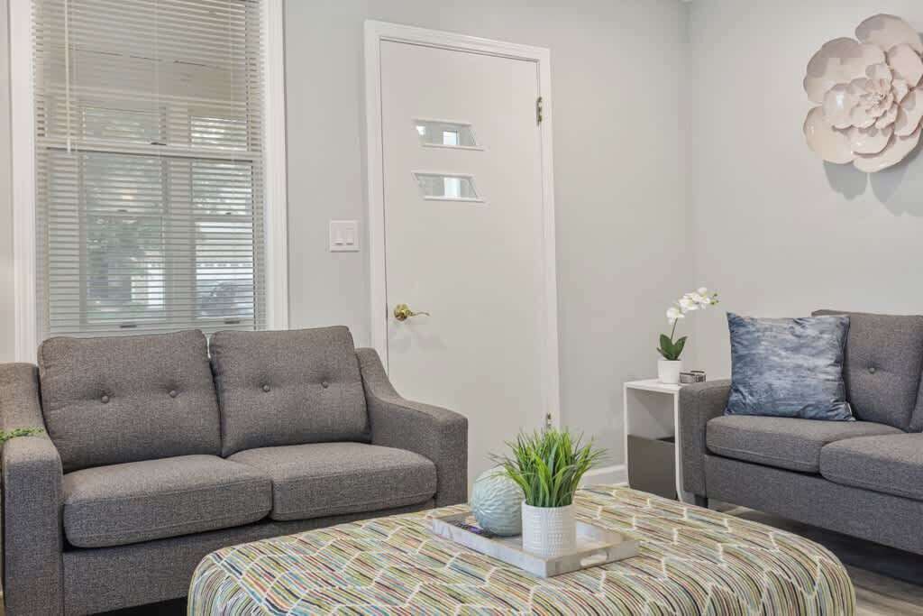 Photo of Livingroom in St. Charles