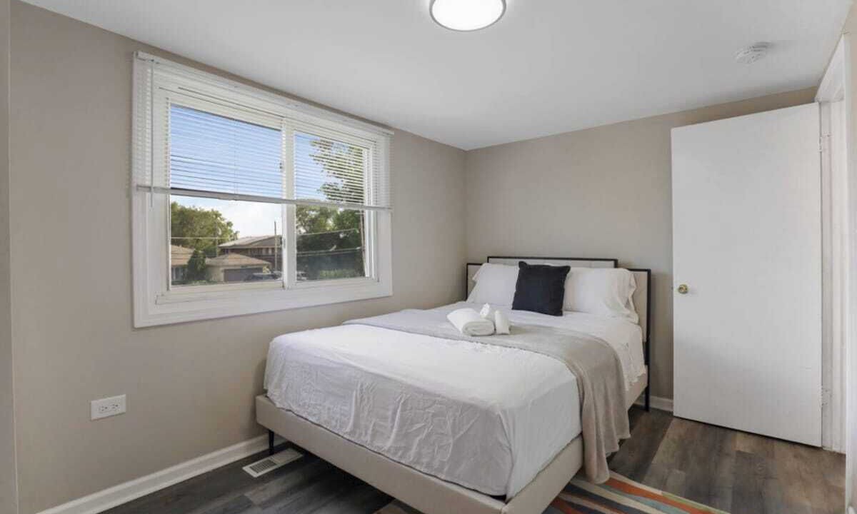 Photo of Bedroom in Franklin Park