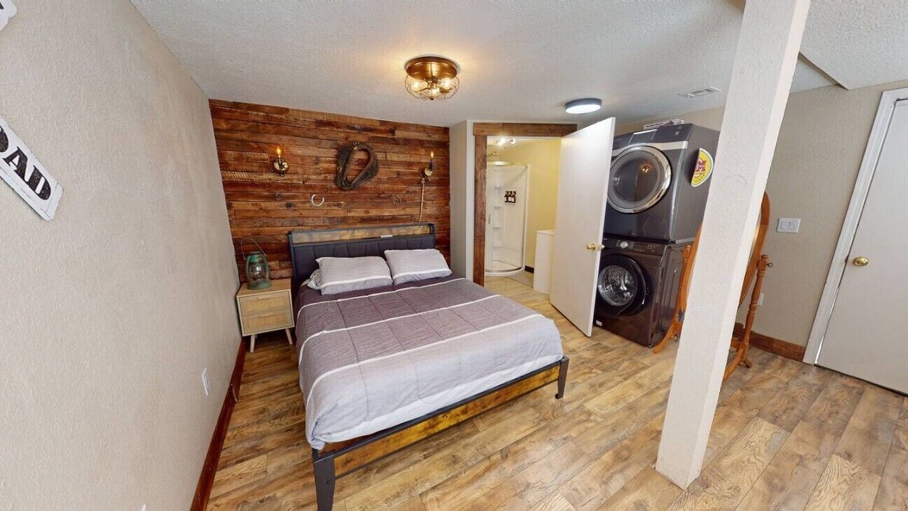 Photo of Bedroom in Neosho