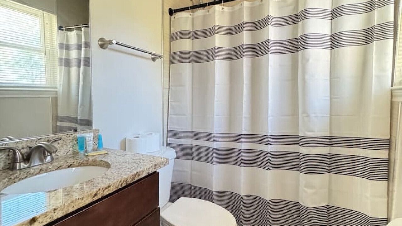 Photo of Bathroom in Farmers Branch
