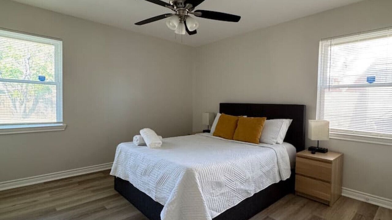 Photo of Bedroom in Farmers Branch