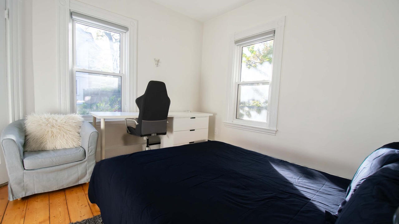Photo of Bedroom in Neighborhood Nine