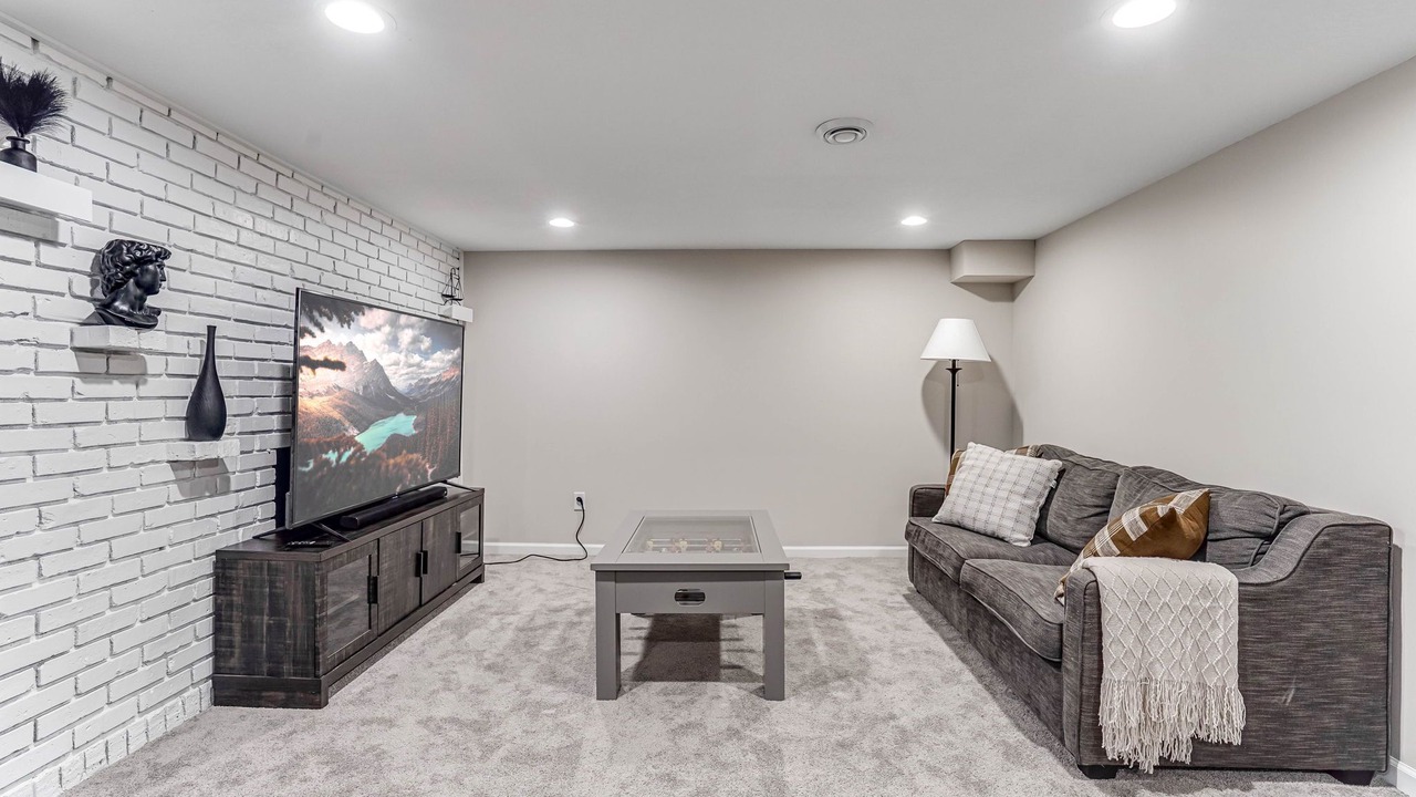 Photo of Livingroom in St. Louis Park