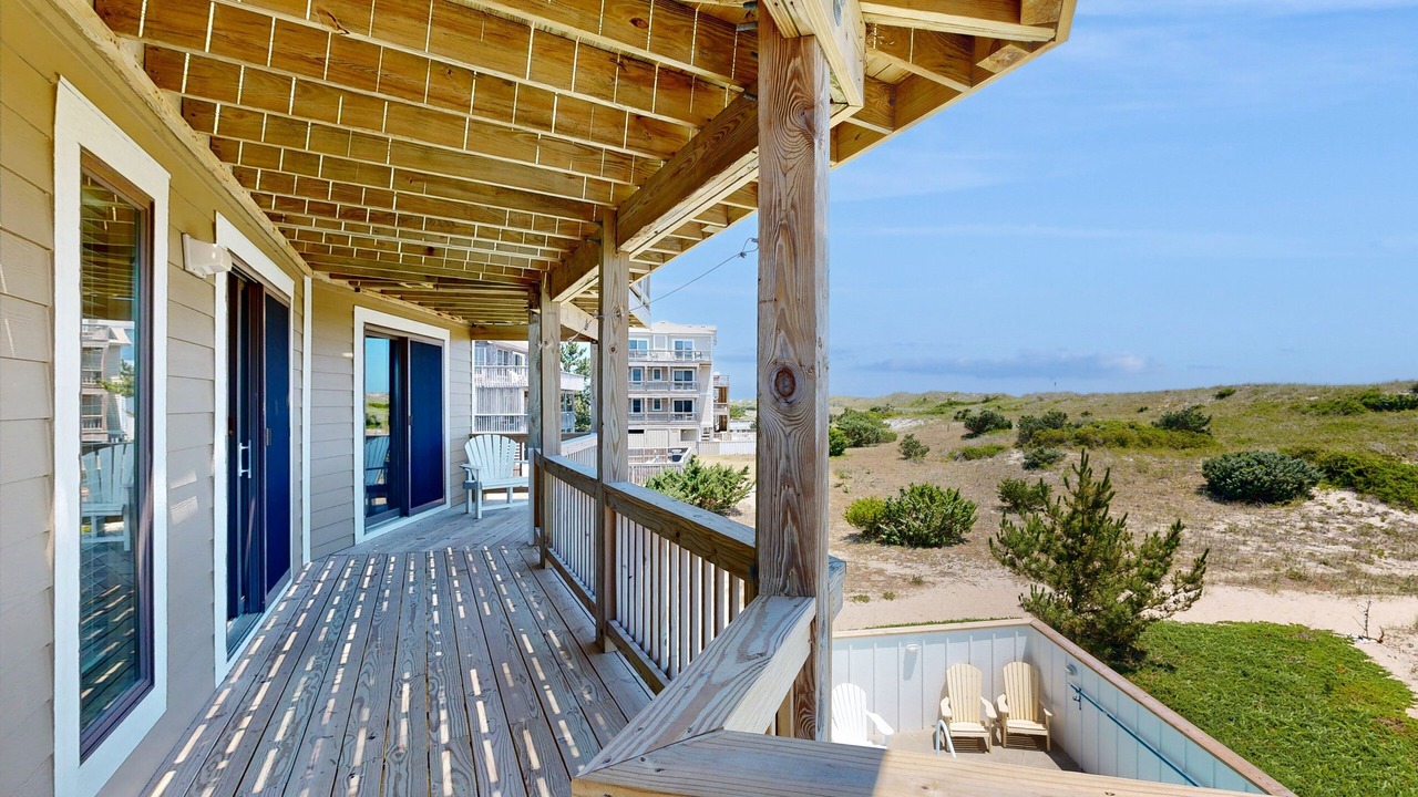 Photo of Patio Balcony in Waves