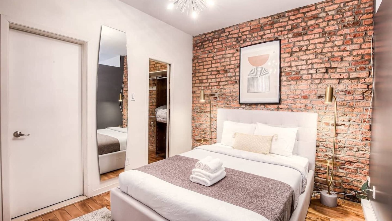 Photo of Bedroom in Old Montreal