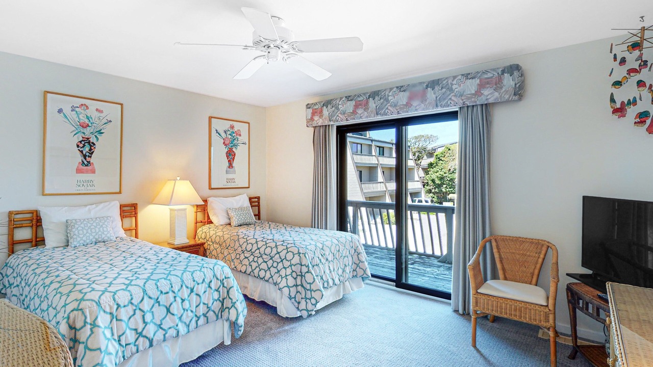 Photo of Bedroom in Pine Knoll Shores