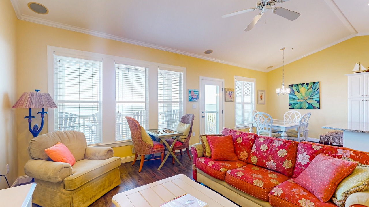 Photo of Livingroom in Indian Beach