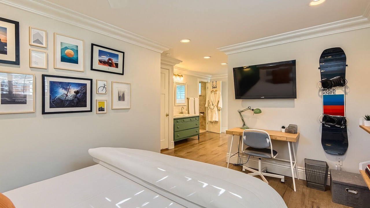Photo of Bedroom in Holladay