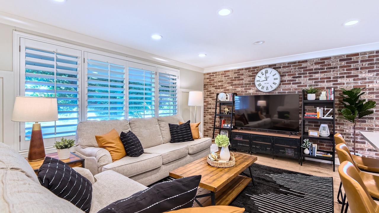 Photo of Livingroom in Holladay