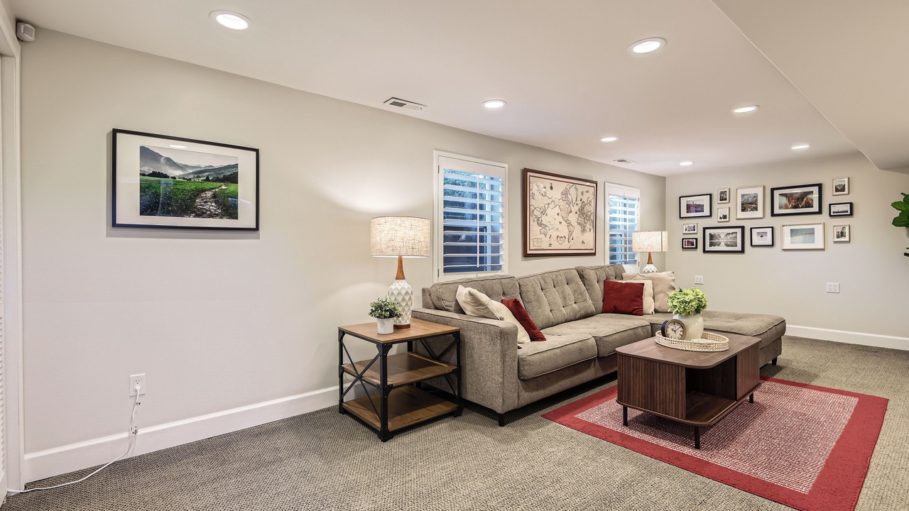 Photo of Livingroom in Holladay