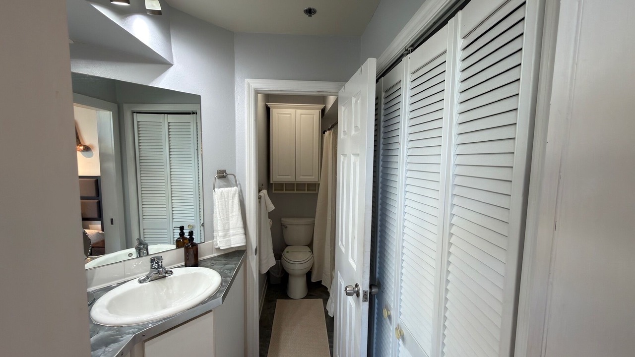 Photo of Bathroom in Rutledge Hill
