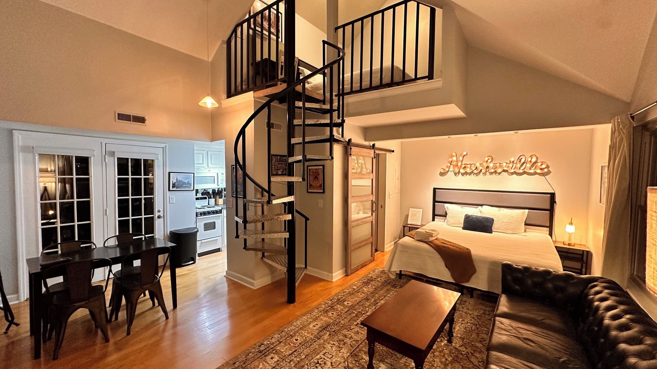 Photo of Bedroom in Rutledge Hill
