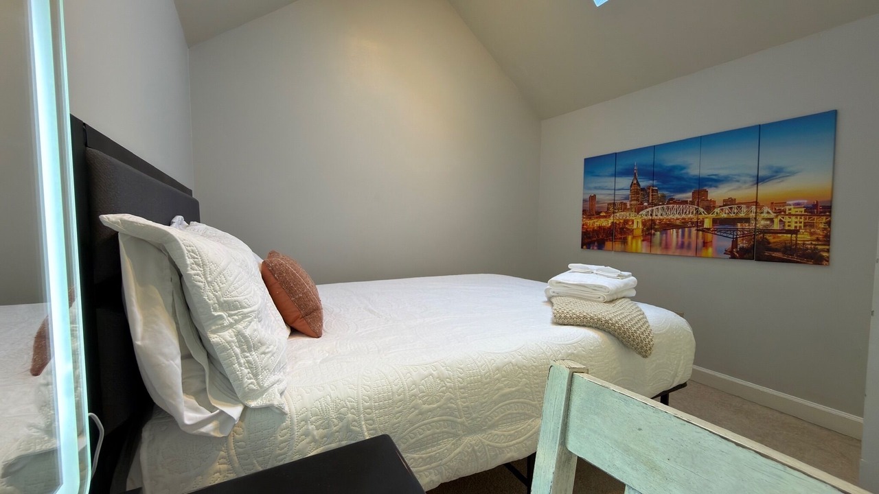 Photo of Bedroom in Rutledge Hill