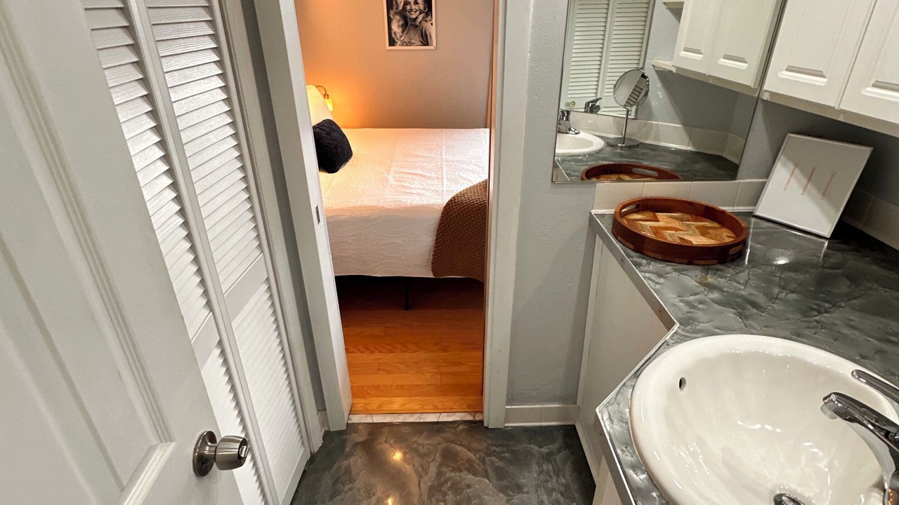 Photo of Bathroom in Rutledge Hill