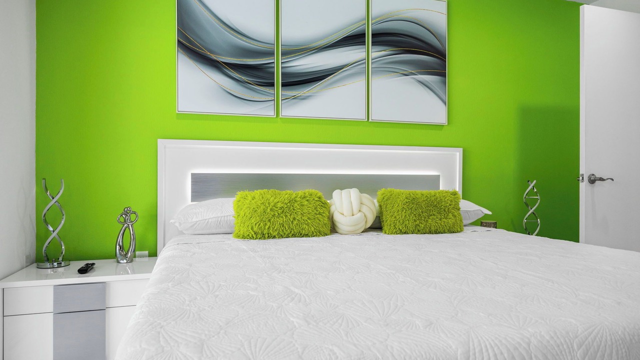 Photo of Bedroom in Lake Sarasota