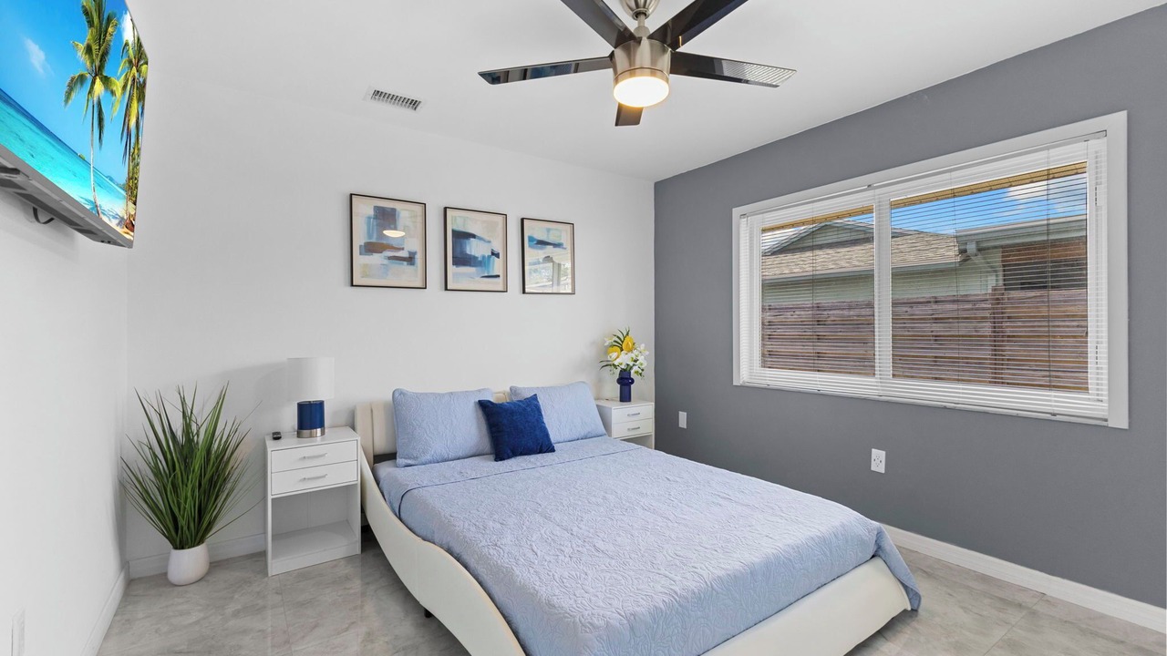 Photo of Bedroom in Lake Sarasota