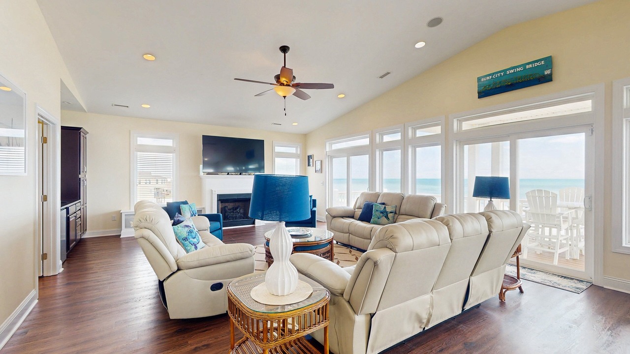 Photo of Livingroom in Surf City
