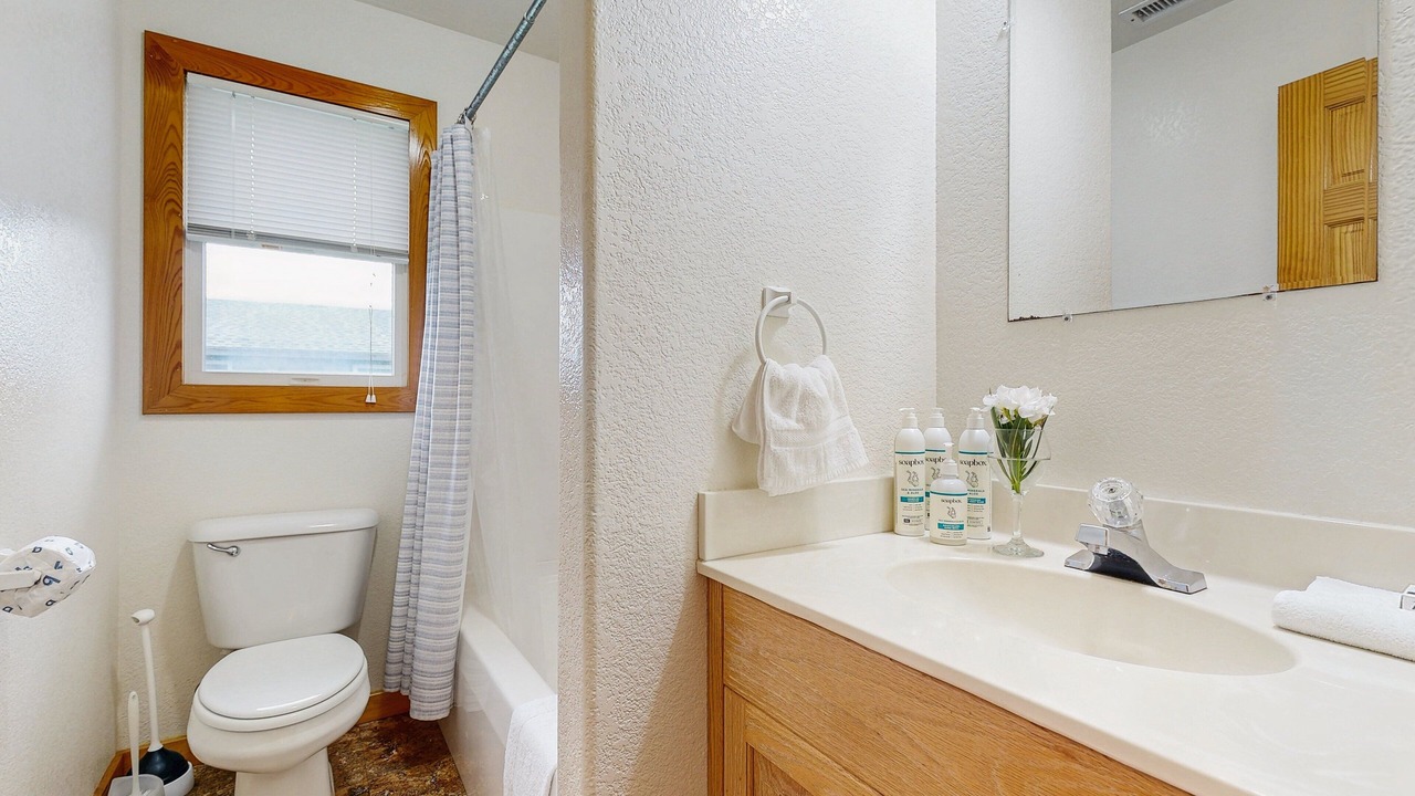Photo of Bathroom in Brigands' Bay