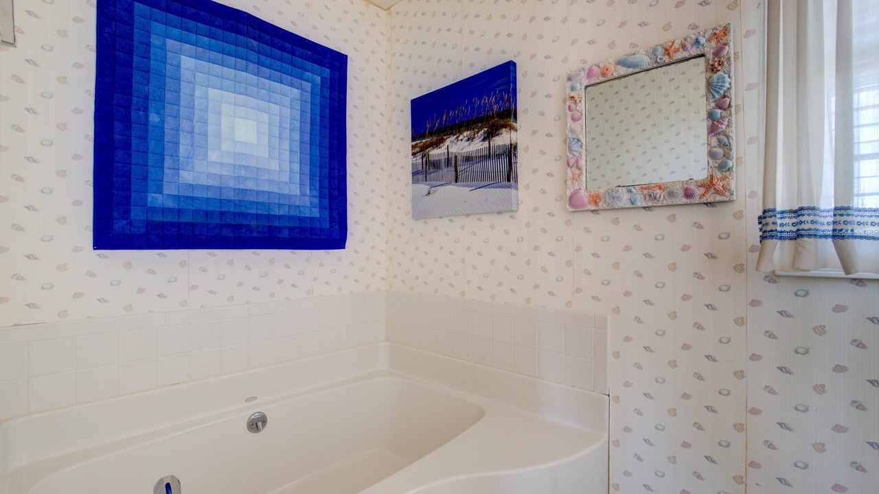 Photo of Bathroom in Ocean City Beach