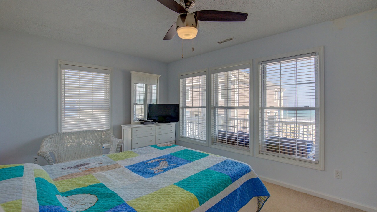 Photo of Bedroom in Ocean City Beach
