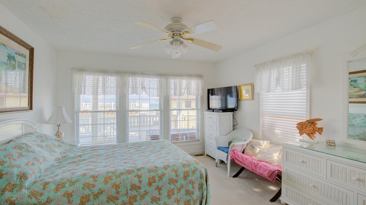 Photo of Bedroom in Ocean City Beach