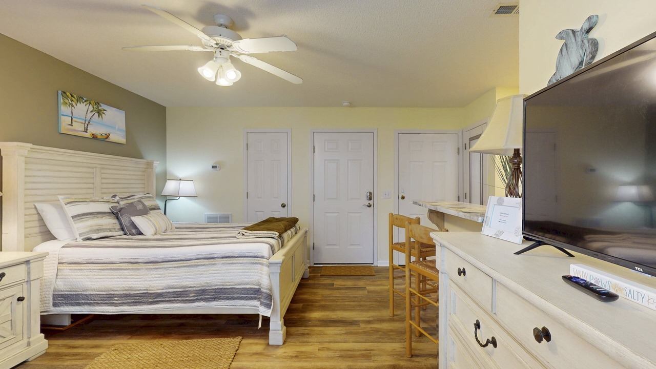 Photo of Bedroom in St. James