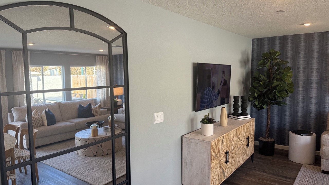 Photo of Livingroom in Lathrop