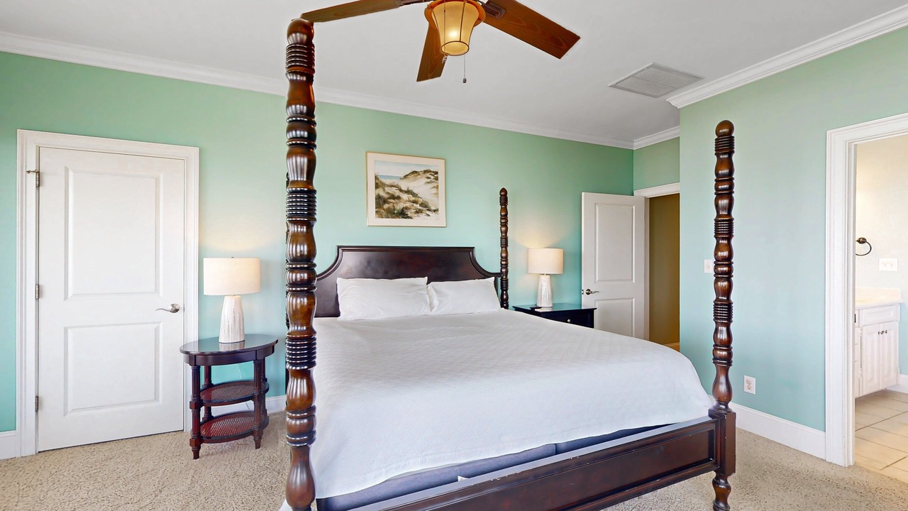 Photo of Bedroom in Pine Knoll Shores