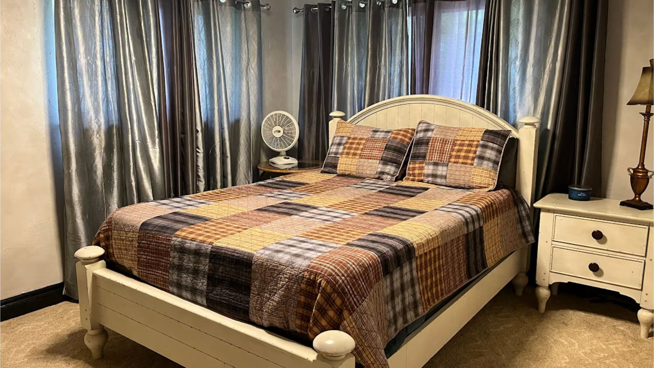 Photo of Bedroom in Sentinel
