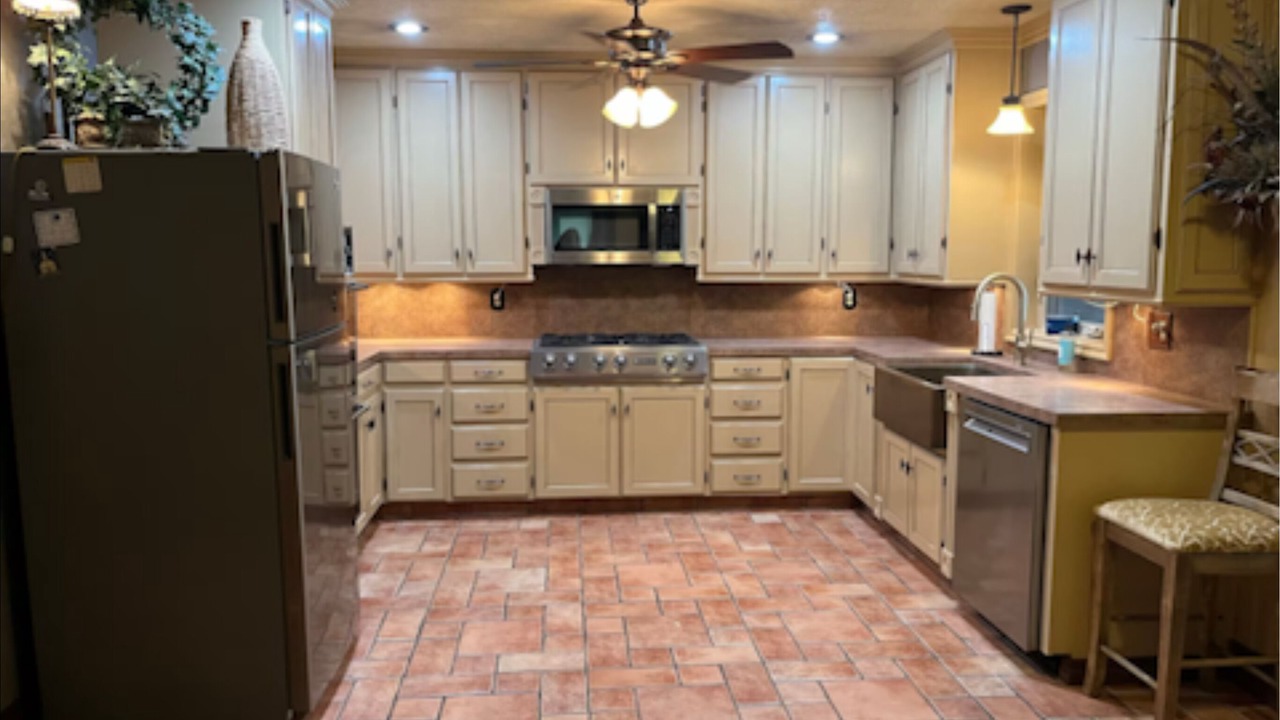 Photo of Kitchen in Sentinel