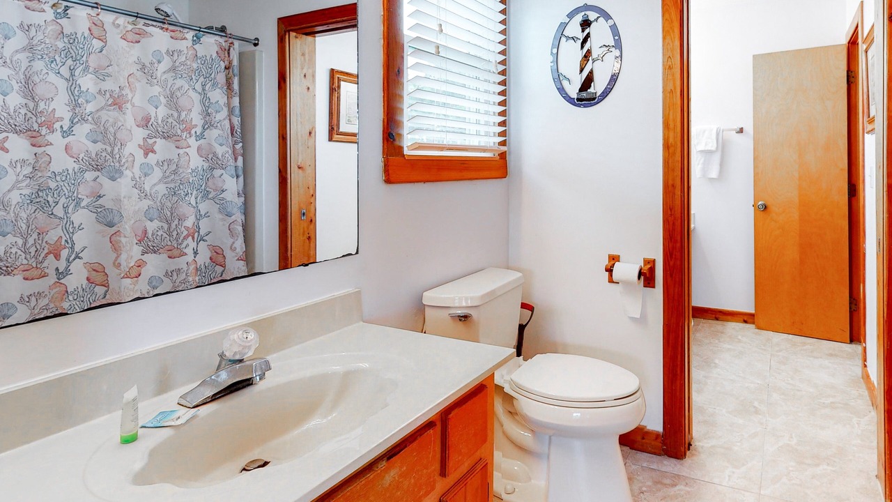 Photo of Bathroom in Brigands' Bay