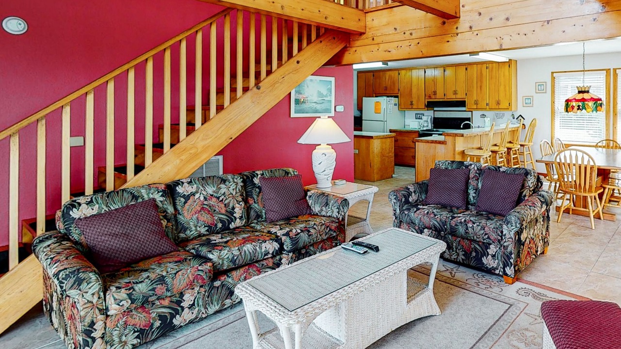 Photo of Livingroom in Brigands' Bay