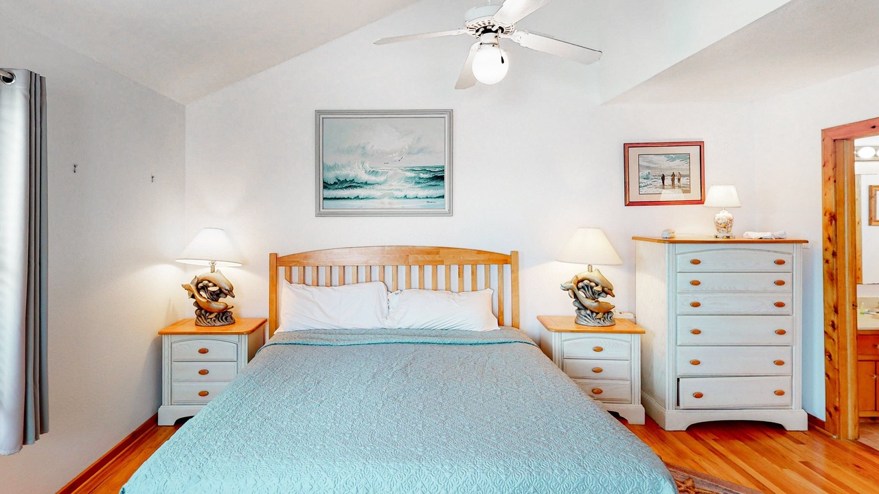 Photo of Bedroom in Brigands' Bay