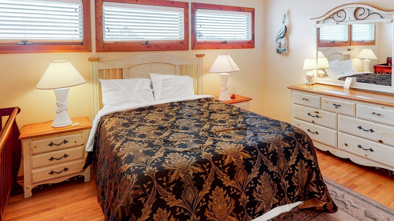 Photo of Bedroom in Brigands' Bay