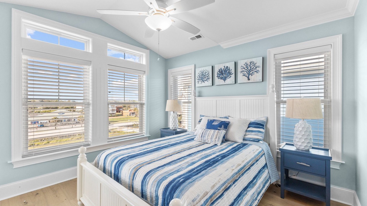 Photo of Bedroom in Atlantic Beach