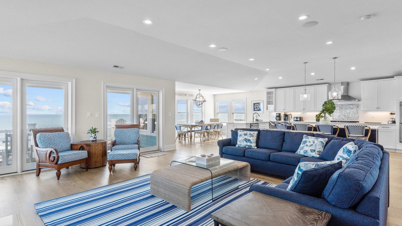 Photo of Livingroom in Atlantic Beach